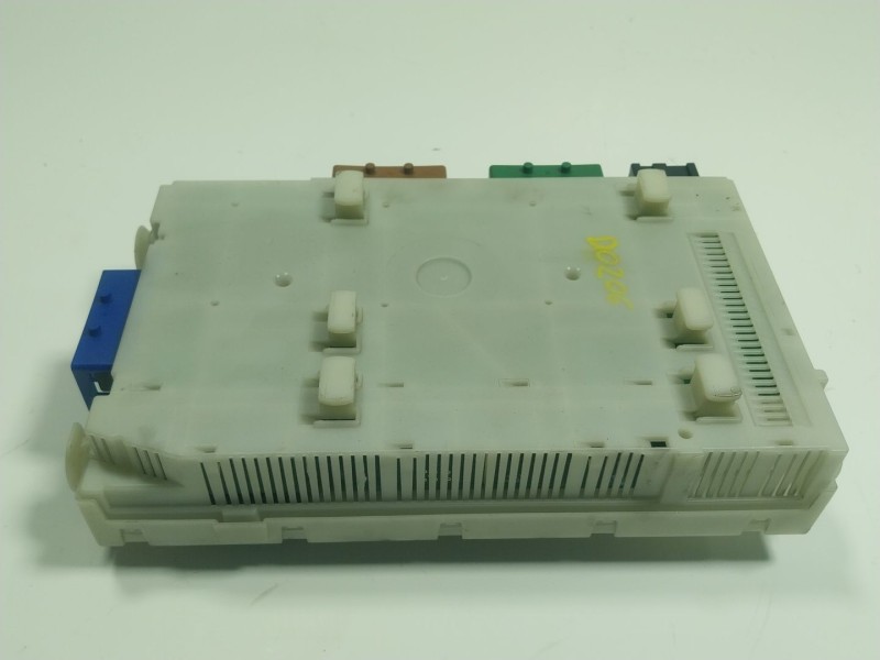 Recambio de caja reles / fusibles para volvo xc60 i suv (156) d5 awd referencia OEM IAM  30765624AE 