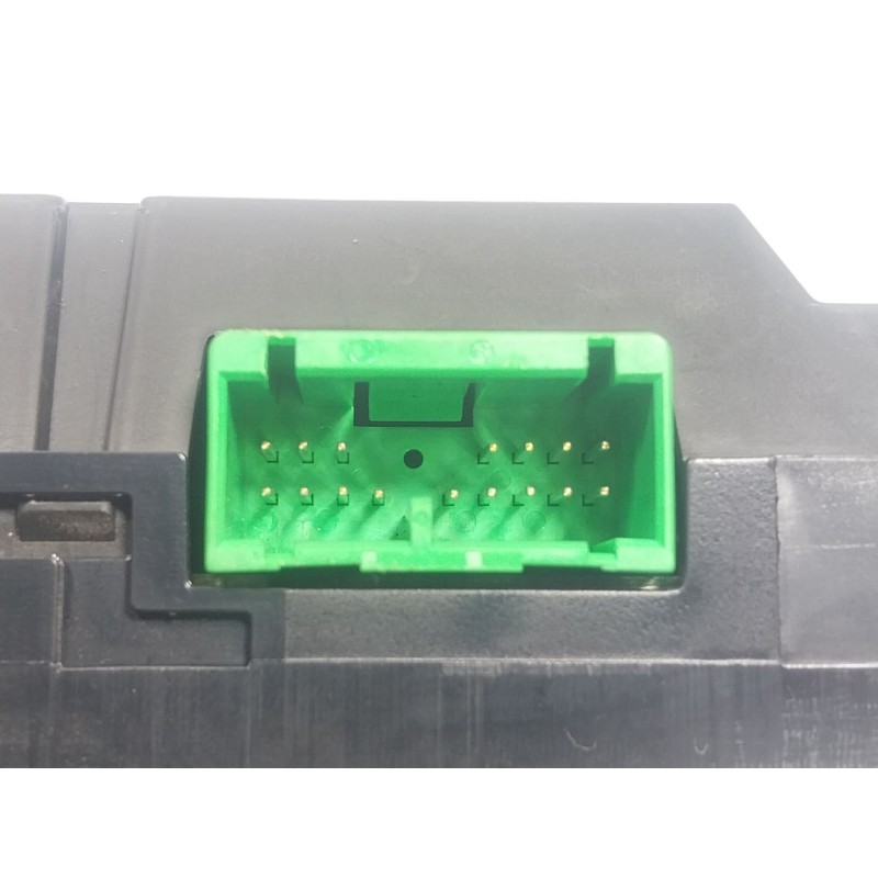 Recambio de pantalla multifuncion para volvo xc60 i suv (156) d5 awd referencia OEM IAM  30772584 