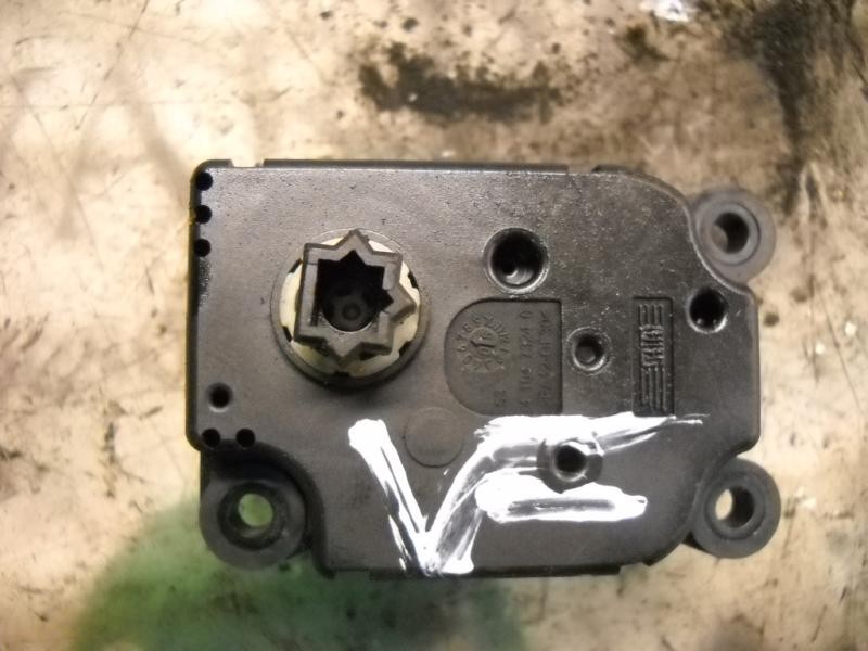 Recambio de motor apertura trampillas climatizador para ford focus berlina (cap) ghia referencia OEM IAM   