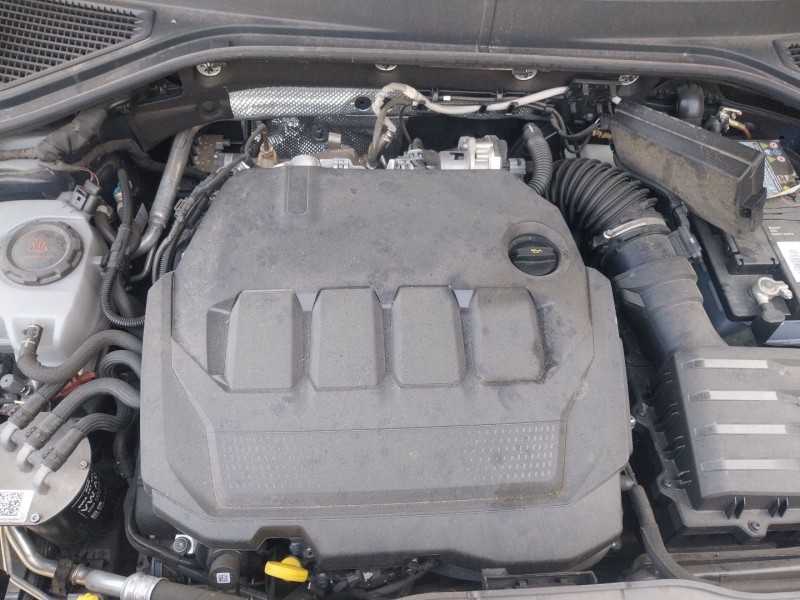 volkswagen t-roc (a11, d11) del año 2023