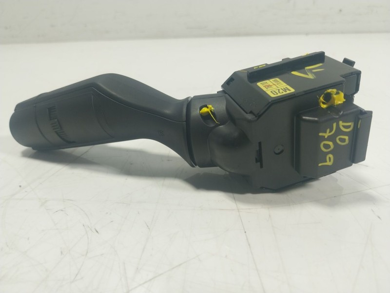 Recambio de mando limpia para lexus nx ii (_a2_, _h2_) 350h (aazh20) referencia OEM IAM  7611017L686 