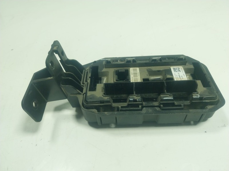 Recambio de caja reles / fusibles para bmw x5 (f15, f85) xdrive 25 d referencia OEM IAM  936037101 