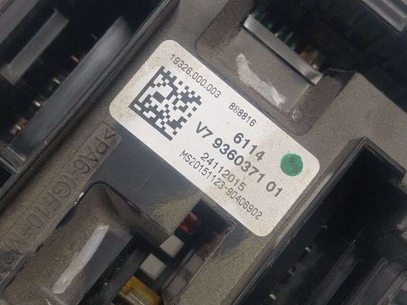 Recambio de caja reles / fusibles para bmw x5 (f15, f85) xdrive 25 d referencia OEM IAM  936037101 