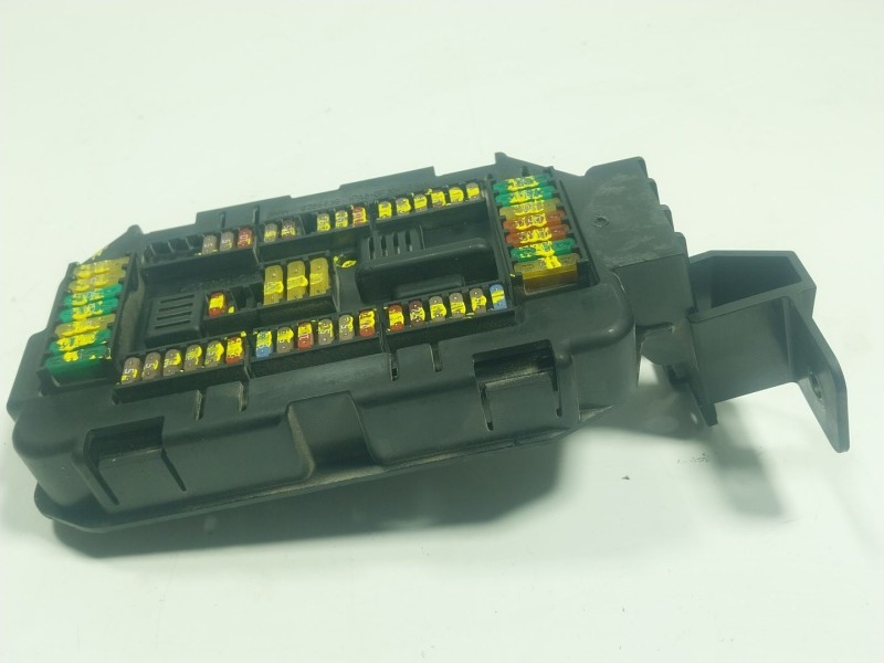 Recambio de caja reles / fusibles para bmw x5 (f15, f85) xdrive 25 d referencia OEM IAM  936037101 