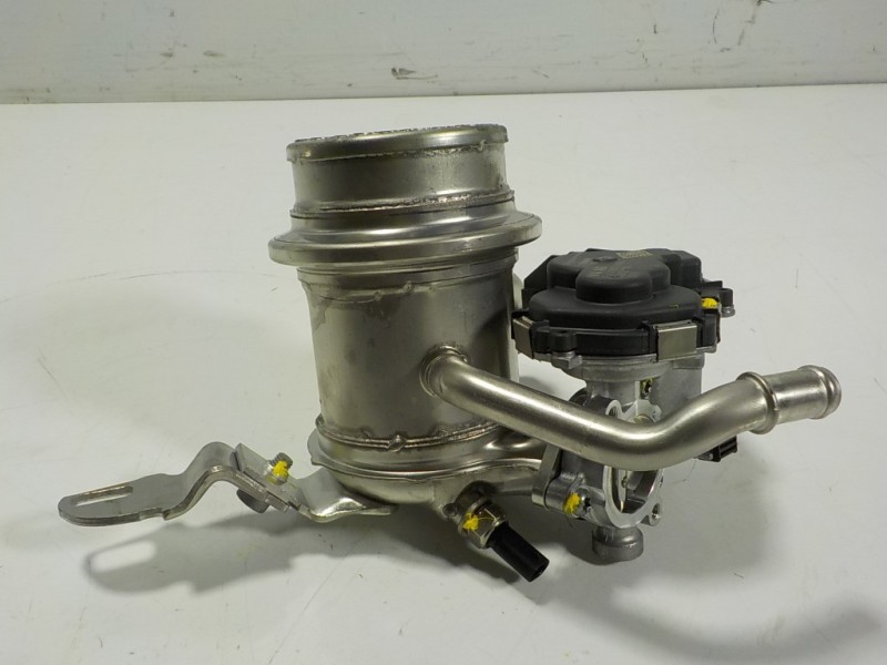 Recambio de enfriador egr para seat leon sportstourer (kl8) style referencia OEM IAM 05L131512C 05L131512D 