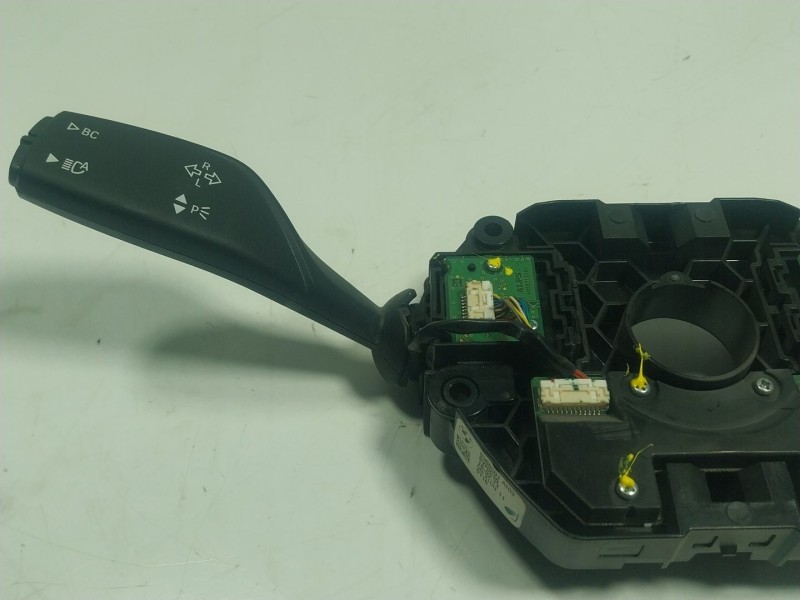 Recambio de mando intermitentes para bmw x5 (f15, f85) xdrive 25 d referencia OEM IAM  9368601 