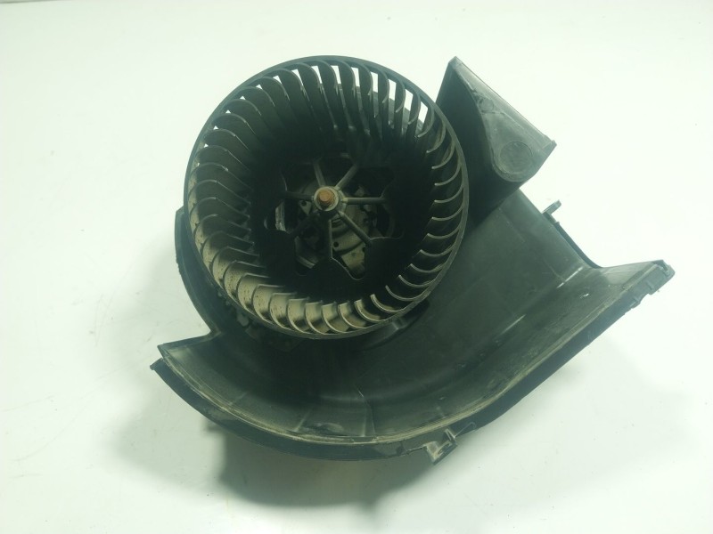 Recambio de motor calefaccion para bmw x5 (f15, f85) xdrive 25 d referencia OEM IAM  927611201 