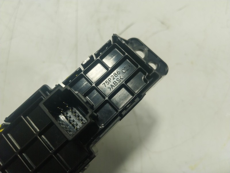 Recambio de palanca freno de mano para toyota yaris cross (mxp_) 1.5 hybrid (mxpj10) referencia OEM IAM  75P286 