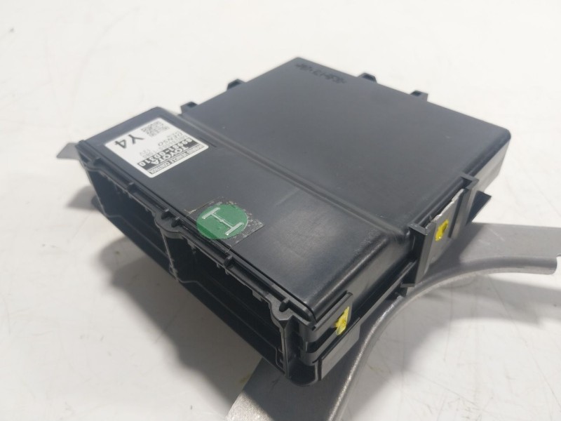Recambio de modulo electronico para toyota yaris cross (mxp_) 1.5 hybrid (mxpj10) referencia OEM IAM  899810D310 