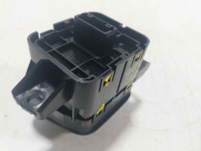 Recambio de modulo electronico para toyota yaris cross (mxp_) 1.5 hybrid (mxpj10) referencia OEM IAM  75N569 