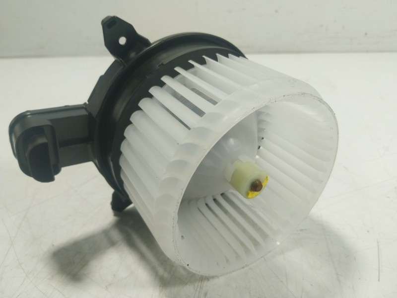 Recambio de motor calefaccion para toyota yaris cross (mxp_) 1.5 hybrid (mxpj10) referencia OEM IAM  CZ1163606064 