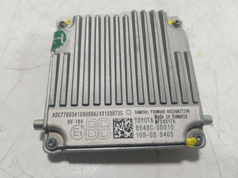 Recambio de modulo electronico para toyota yaris cross (mxp_) 1.5 hybrid (mxpj10) referencia OEM IAM  8646C0D010 