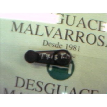 MANETA ELEVALUNAS TRASERA DERECHA 