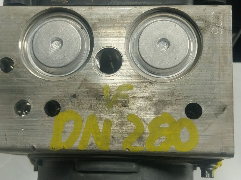 Recambio de abs para bmw x5 (f15, f85) xdrive 25 d referencia OEM IAM  687075901 