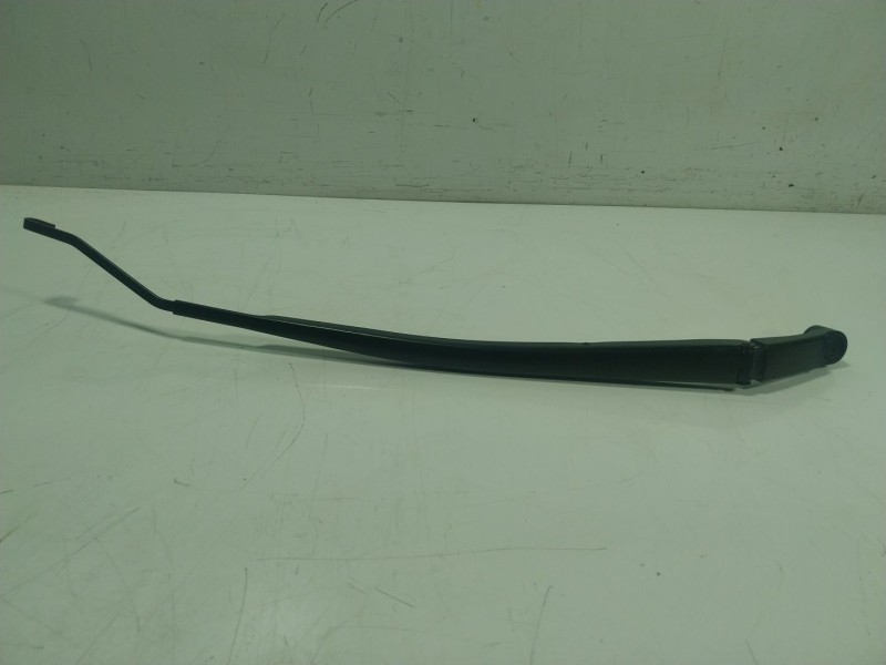 Recambio de brazo limpia delantero derecho para toyota yaris cross (mxp_) 1.5 hybrid (mxpj10) referencia OEM IAM   