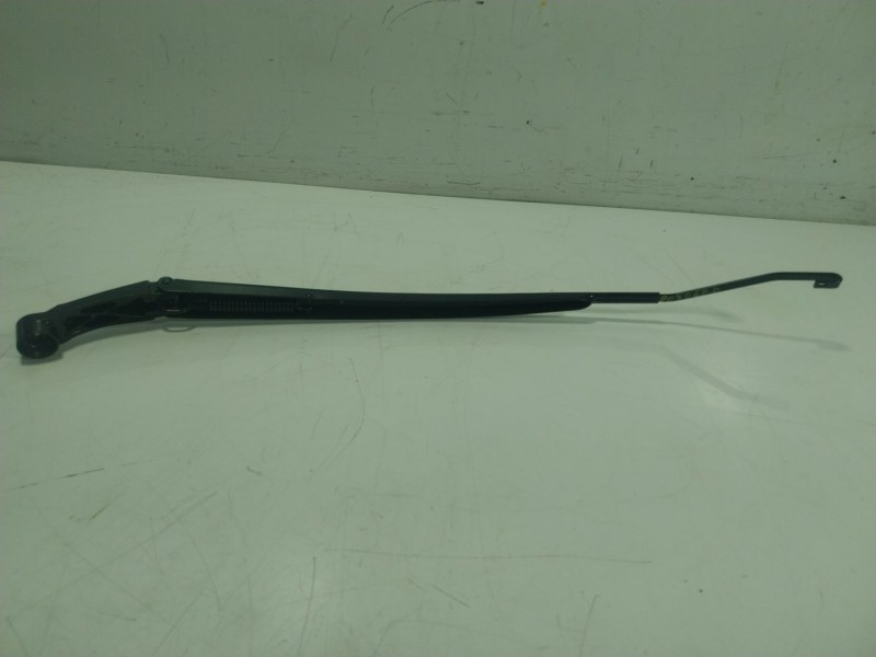 Recambio de brazo limpia delantero derecho para toyota yaris cross (mxp_) 1.5 hybrid (mxpj10) referencia OEM IAM   