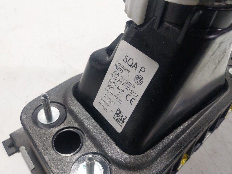 Recambio de palanca cambio para volkswagen tiguan (ad1, ax1) 2.0 tdi referencia OEM IAM  5QA711049P 
