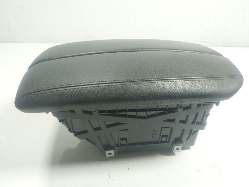 Recambio de apoyabrazos central para bmw x5 (f15, f85) xdrive 25 d referencia OEM IAM  9251992 
