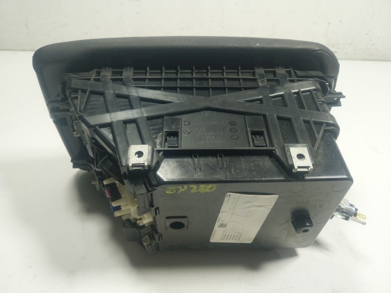 Recambio de apoyabrazos central para bmw x5 (f15, f85) xdrive 25 d referencia OEM IAM  9251992 