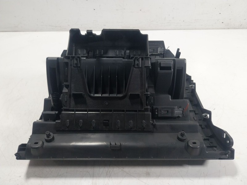Recambio de guantera para volkswagen tiguan (ad1, ax1) 2.0 tdi referencia OEM IAM  5NB857097E 