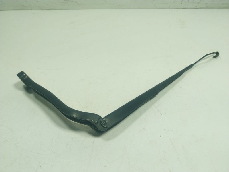 Recambio de brazo limpia delantero izquierdo para bmw x5 (f15, f85) xdrive 25 d referencia OEM IAM   