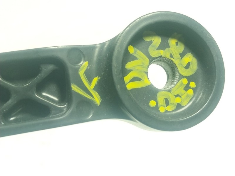 Recambio de brazo limpia delantero izquierdo para bmw x5 (f15, f85) xdrive 25 d referencia OEM IAM   