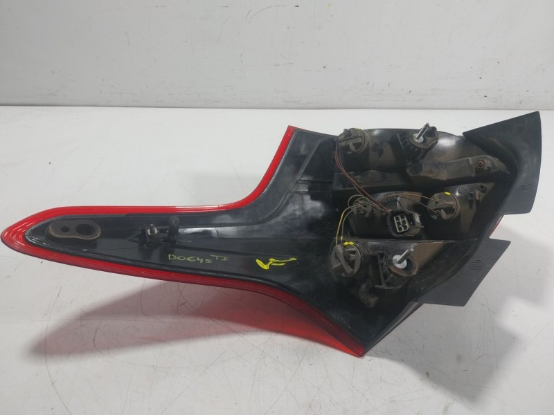 Recambio de piloto trasero izquierdo para ford focus iii 1.0 ecoboost referencia OEM IAM 1825321  