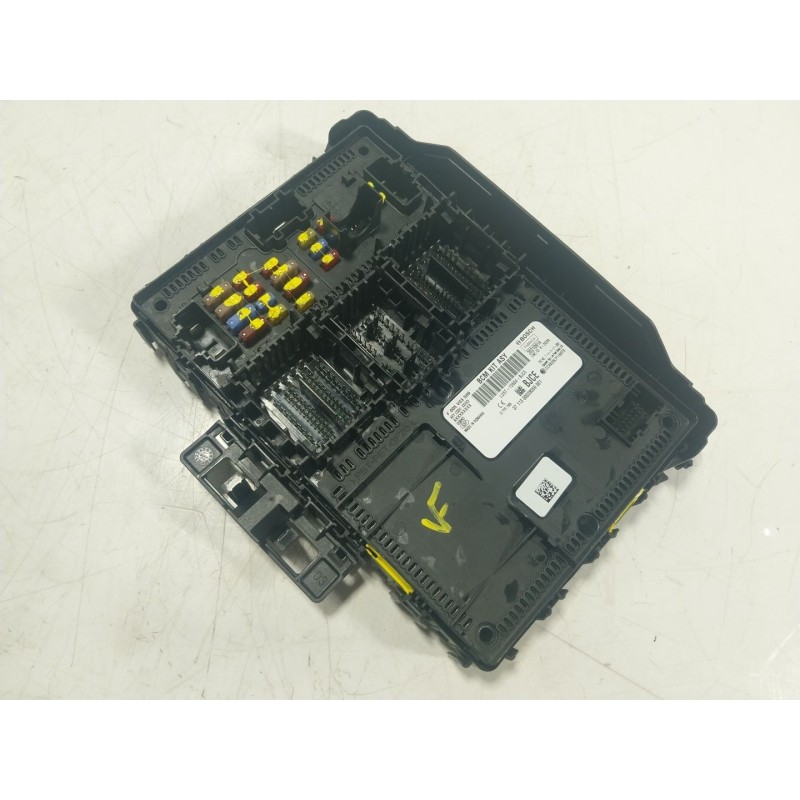 Recambio de caja reles / fusibles para ford kuga iii (dfk) 1.5 ecoboost referencia OEM IAM  LU5T15604BJCE 