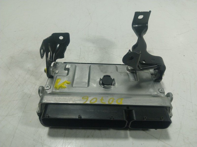 Recambio de centralita motor uce para toyota yaris cross (mxp_) 1.5 hybrid (mxpj10) referencia OEM IAM  896610UJ30 