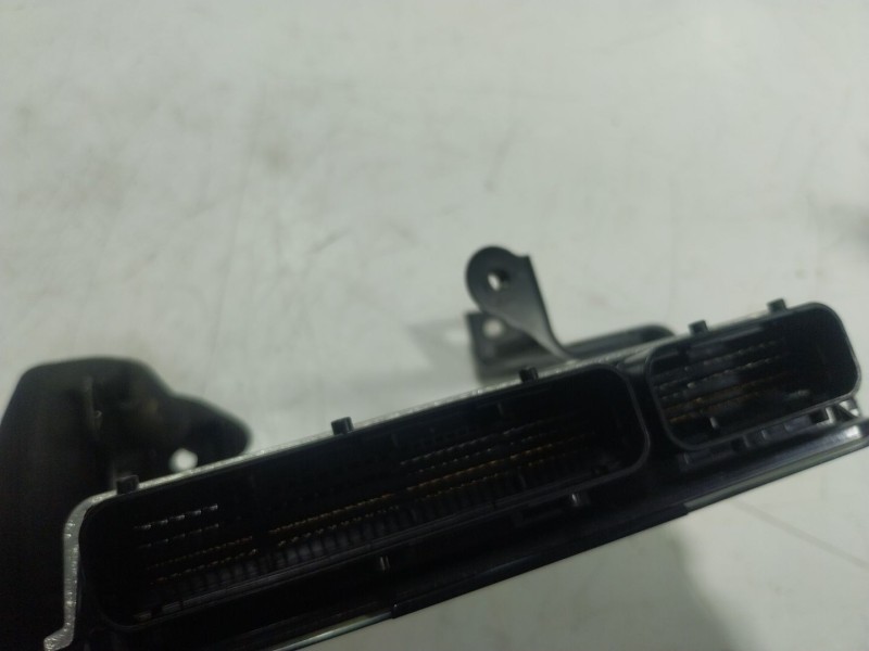 Recambio de centralita motor uce para toyota yaris cross (mxp_) 1.5 hybrid (mxpj10) referencia OEM IAM  896610UJ30 