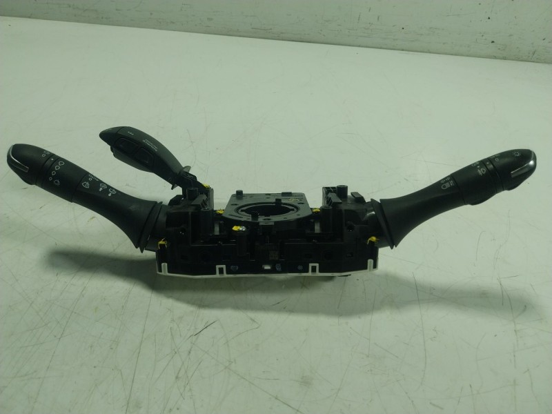 Recambio de mando luces para renault kadjar (ha_, hl_) 1.3 tce 140 referencia OEM IAM  255678341R 