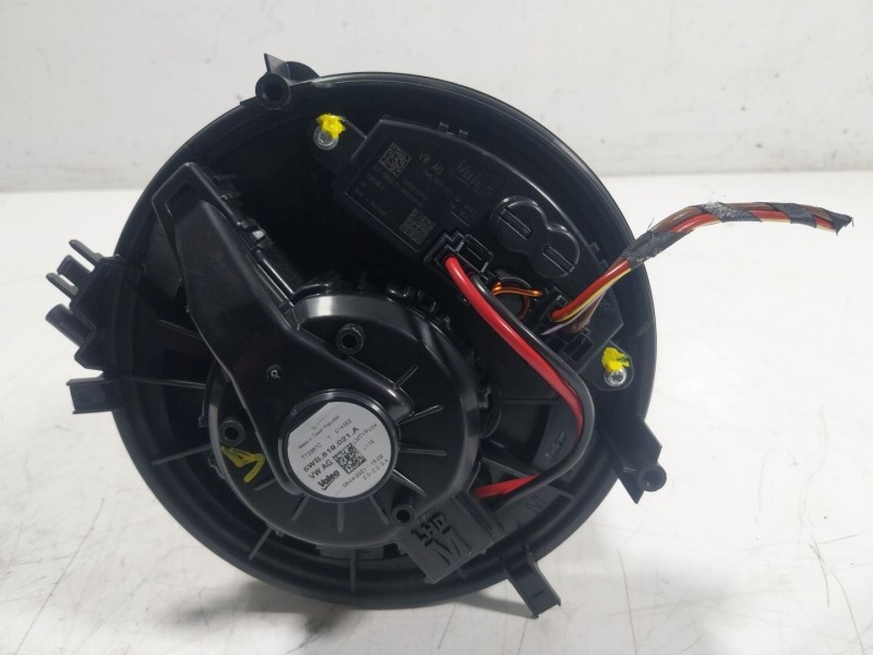 Recambio de motor calefaccion para volkswagen tiguan (ad1, ax1) 2.0 tdi referencia OEM IAM  5WB819021A 