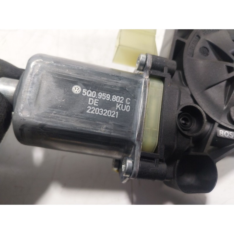 Recambio de motor elevalunas delantero izquierdo para volkswagen tiguan (ad1, ax1) 2.0 tdi referencia OEM IAM  5Q0959802C 