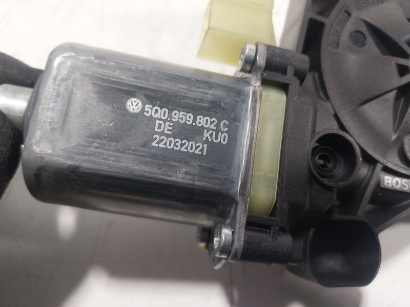 Recambio de motor elevalunas delantero izquierdo para volkswagen tiguan (ad1, ax1) 2.0 tdi referencia OEM IAM  5Q0959802C 