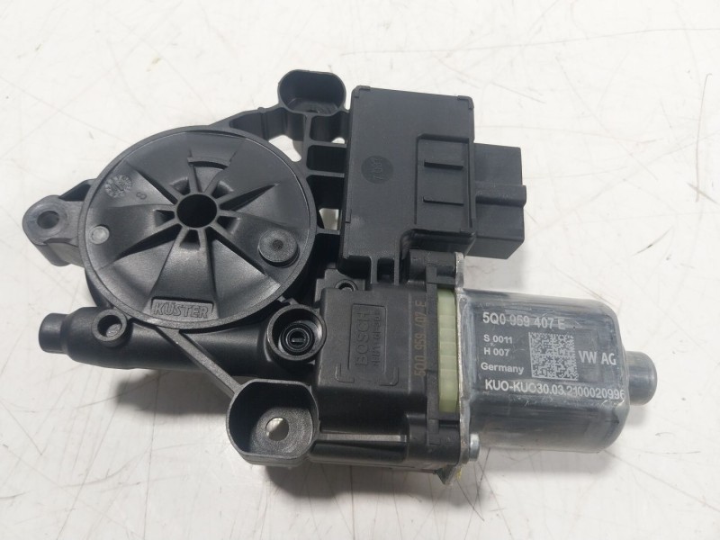Recambio de motor elevalunas trasero izquierdo para volkswagen tiguan (ad1, ax1) 2.0 tdi referencia OEM IAM  5Q095407E 
