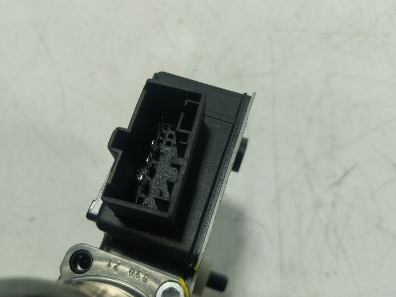 Recambio de motor elevalunas trasero izquierdo para volkswagen tiguan (ad1, ax1) 2.0 tdi referencia OEM IAM  5Q095407E 