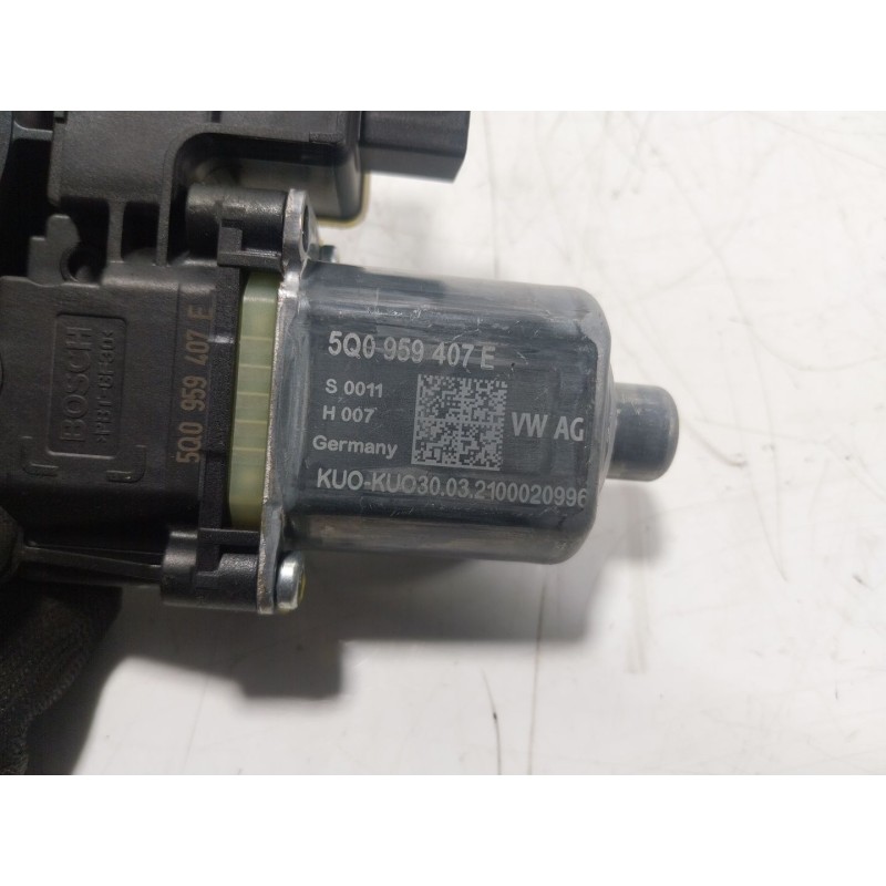 Recambio de motor elevalunas trasero izquierdo para volkswagen tiguan (ad1, ax1) 2.0 tdi referencia OEM IAM  5Q095407E 
