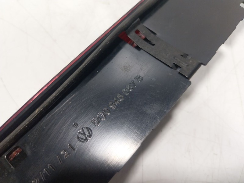 Recambio de piloto trasero central para volkswagen tiguan (ad1, ax1) 2.0 tdi referencia OEM IAM  5G0945087B 