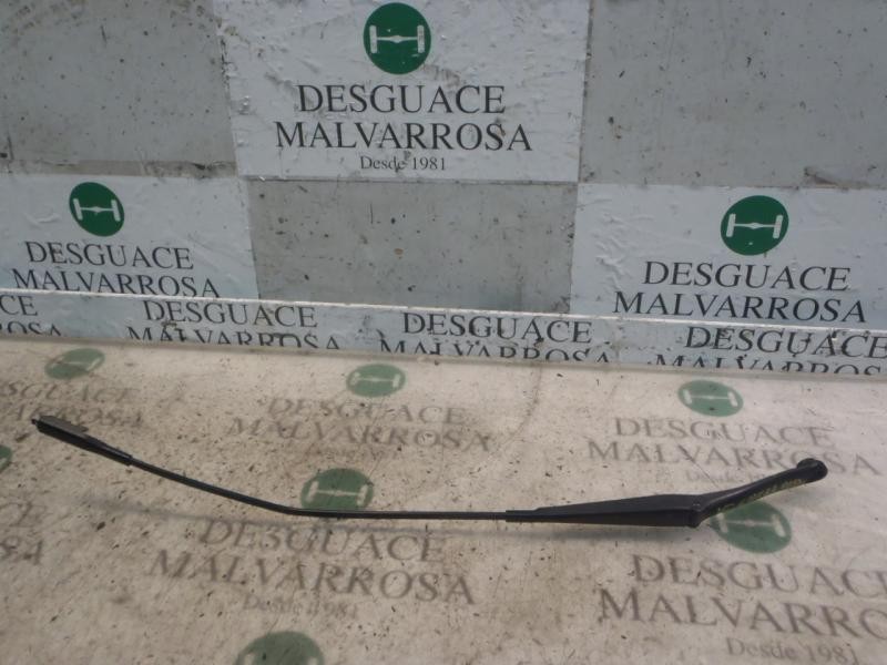 Recambio de brazo limpia delantero derecho para fiat grande punto (199) 1.4 8v active referencia OEM IAM   