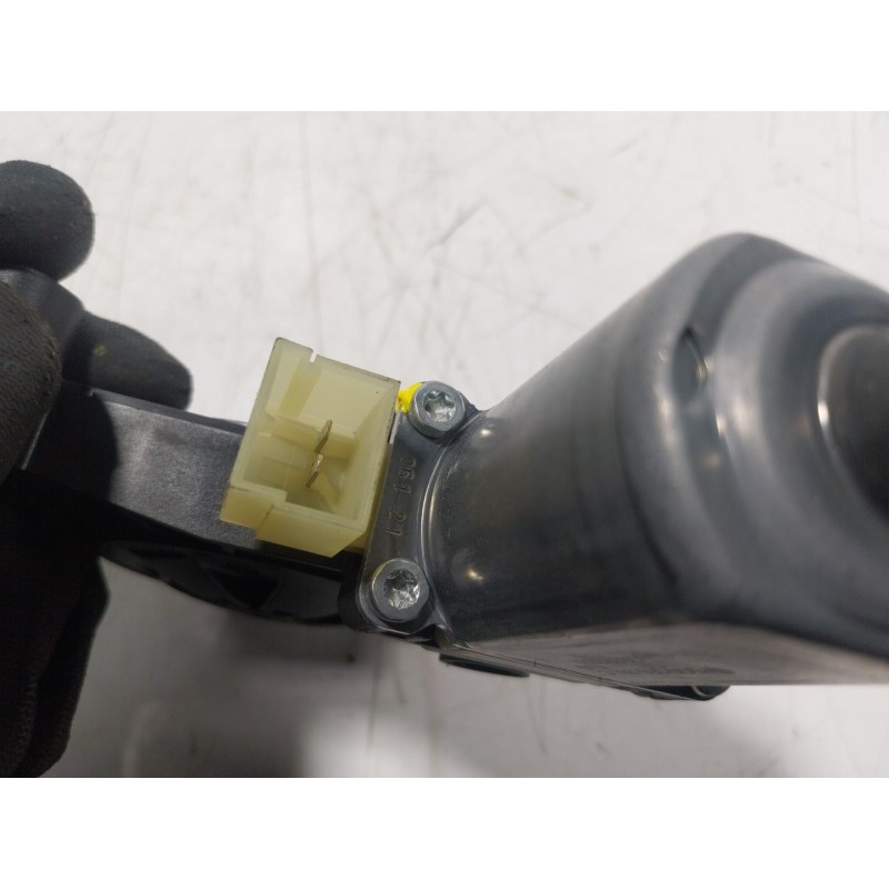 Recambio de motor elevalunas delantero derecho para volkswagen tiguan (ad1, ax1) 2.0 tdi referencia OEM IAM  5Q0959801C 