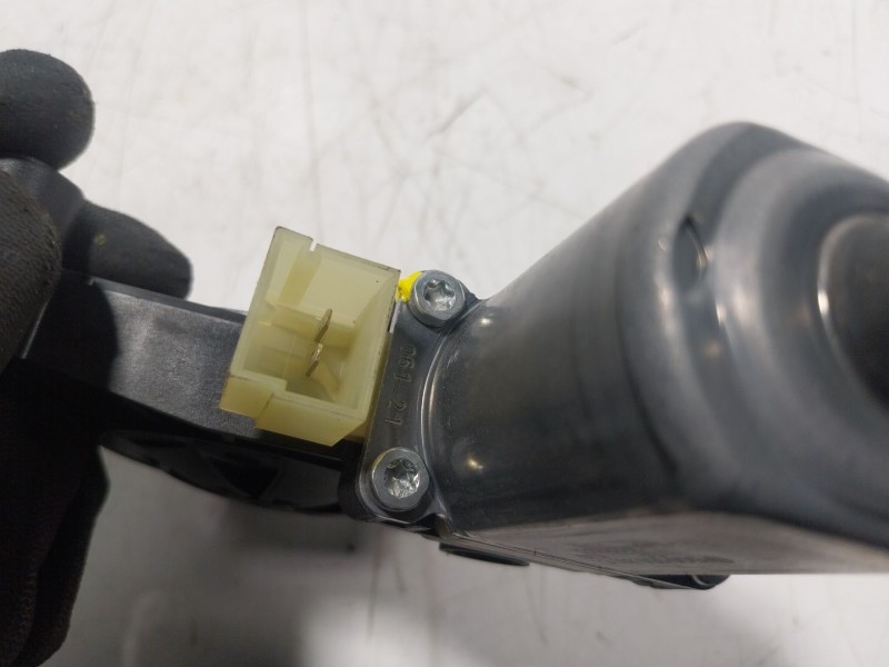 Recambio de motor elevalunas delantero derecho para volkswagen tiguan (ad1, ax1) 2.0 tdi referencia OEM IAM  5Q0959801C 