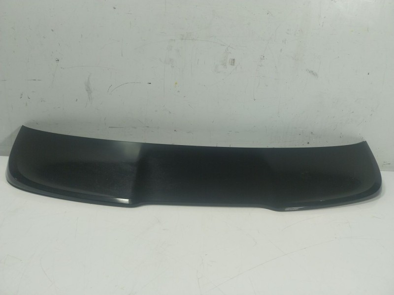 Recambio de aleron trasero para audi a1 sportback (8xa, 8xf) 1.0 tfsi referencia OEM IAM 8X4827933BY9B 8X4827933B 