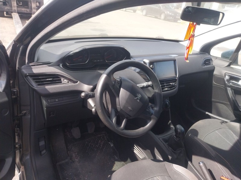 peugeot 208 i (ca_, cc_) del año 2013