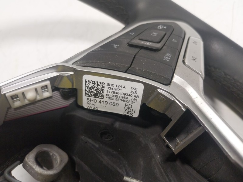 Recambio de volante para volkswagen golf viii (cd1, da1) 2.0 tdi referencia OEM IAM 5H0419089HKVDH 5H0419089ED 