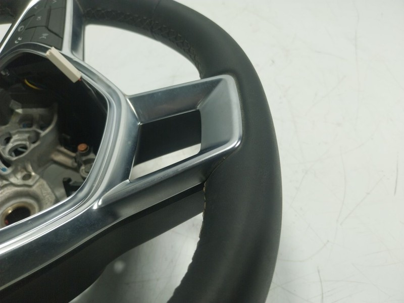 Recambio de volante para renault captur ii 1.0 tce bivalent. gasolina / gpl referencia OEM IAM 484002607R 34268120F 