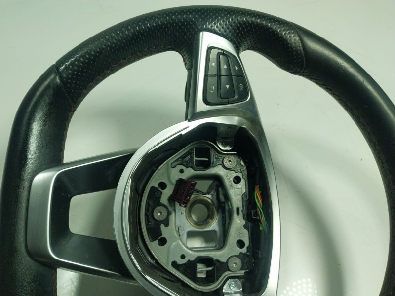 Recambio de volante para mercedes-benz clase gla (x156) gla 180 (156.942) referencia OEM IAM A00046034039E38 A00046034P3 