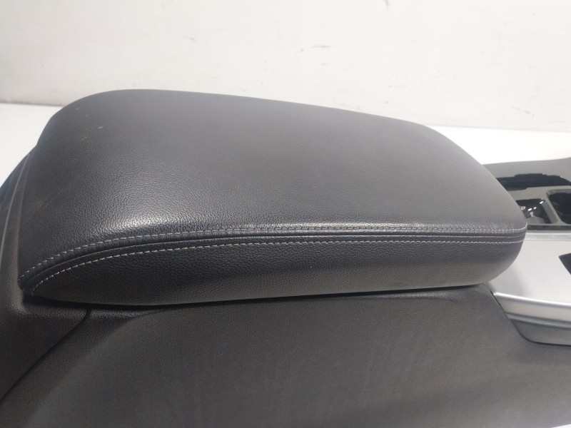 Recambio de apoyabrazos central para bmw x3 (g01, f97) xdrive 20 d referencia OEM IAM 51166814805  