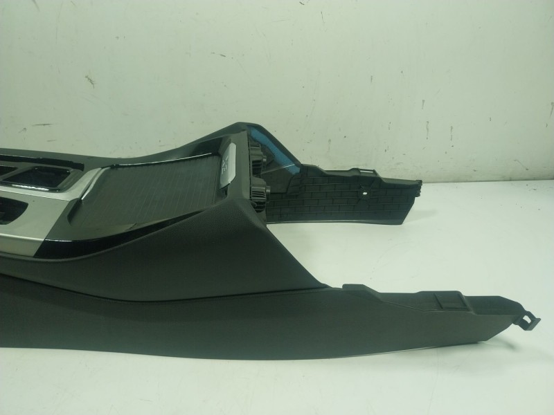 Recambio de apoyabrazos central para bmw x3 (g01, f97) xdrive 20 d referencia OEM IAM 51166814805  