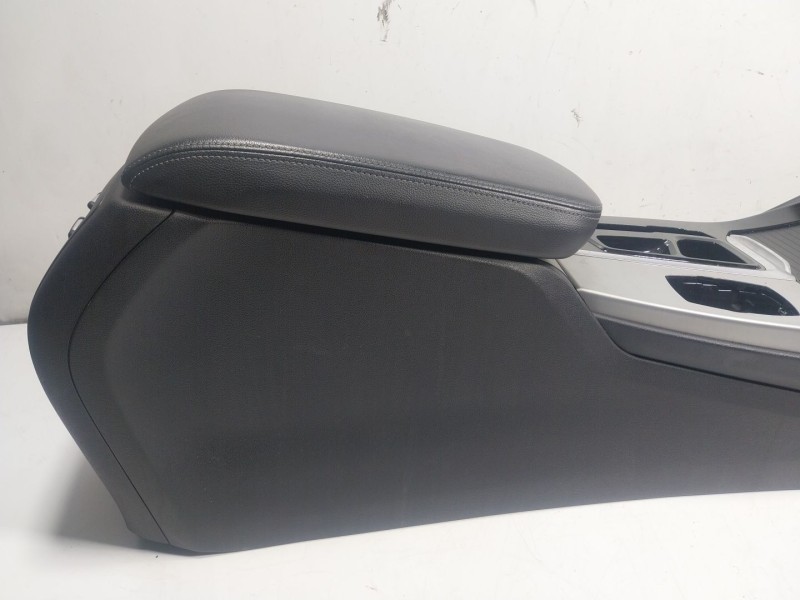 Recambio de apoyabrazos central para bmw x3 (g01, f97) xdrive 20 d referencia OEM IAM 51166814805  