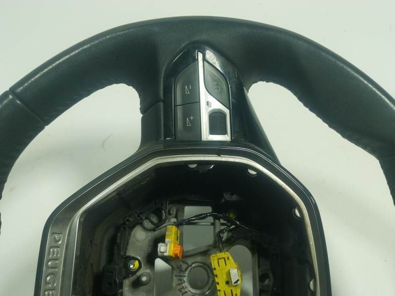 Recambio de volante para peugeot 208 ii (ub_, up_, uw_, uj_) e-208 referencia OEM IAM  98255044 